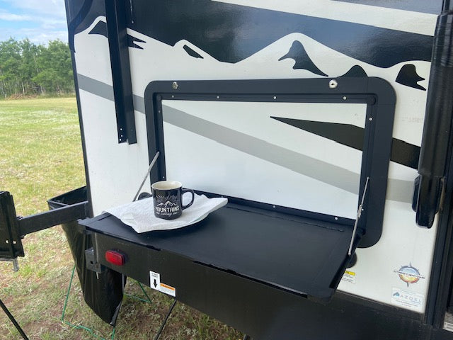 aluminum Fold down table ( medium )